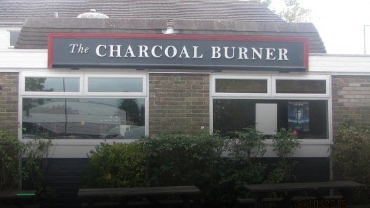 The Charcoal Burner - Sports Bars in Crawley