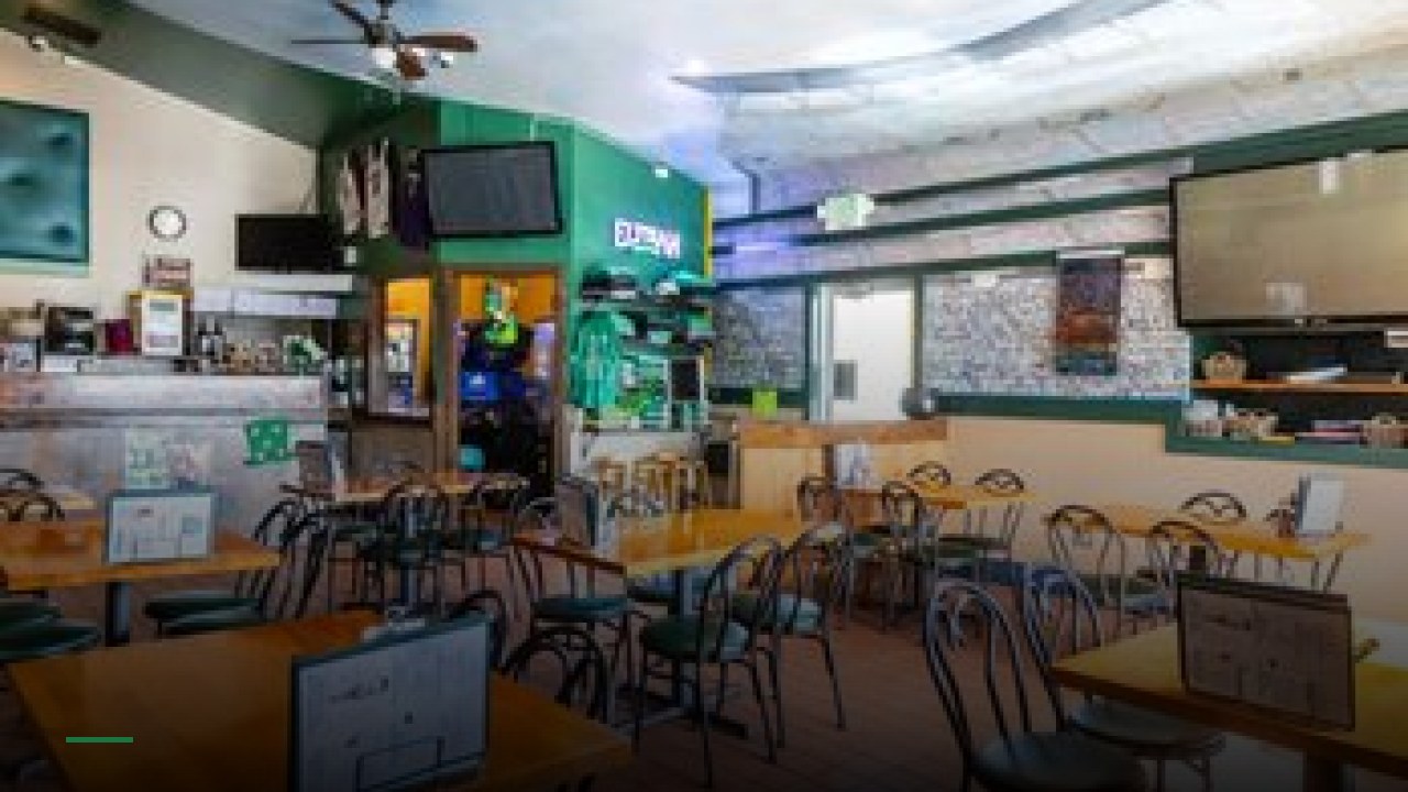 The Cloverleaf - Sports Bars in Tacoma
