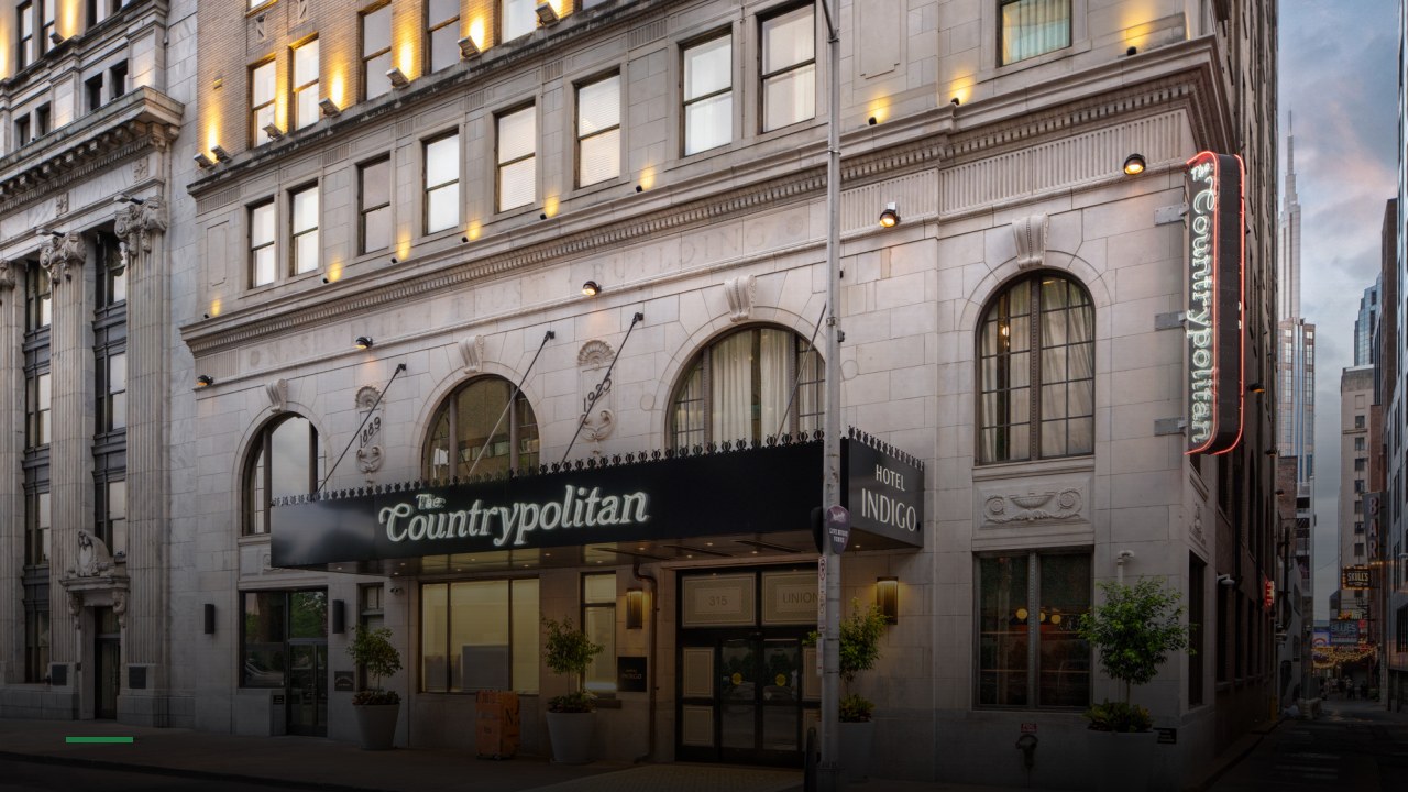 The Countrypolitan Bar & Kitchen - Sports Bars in Nashville