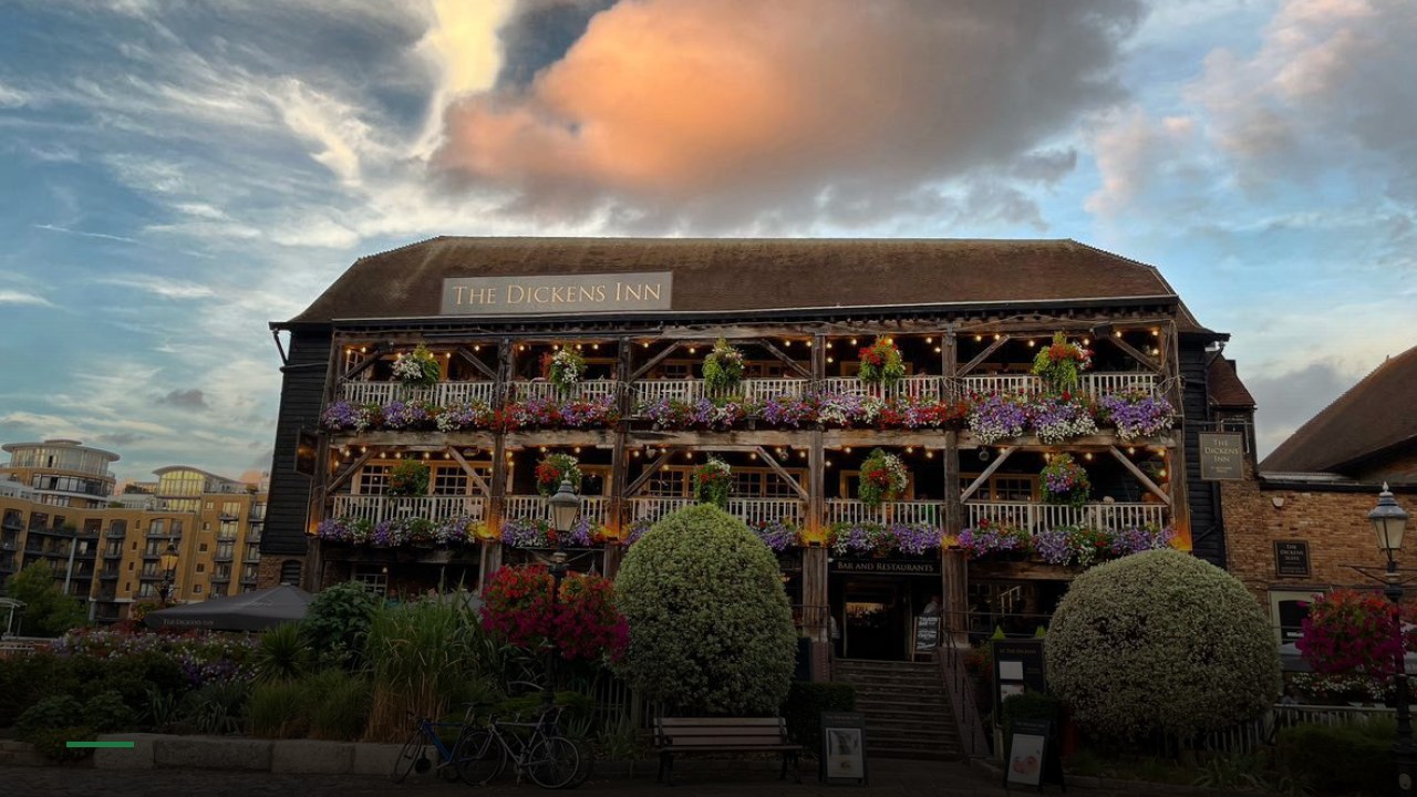 The Dickens Tavern - Sports Bars in London