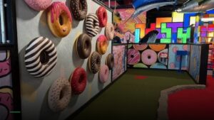 Watch MLB at The Fat Putter Omaha in Omaha