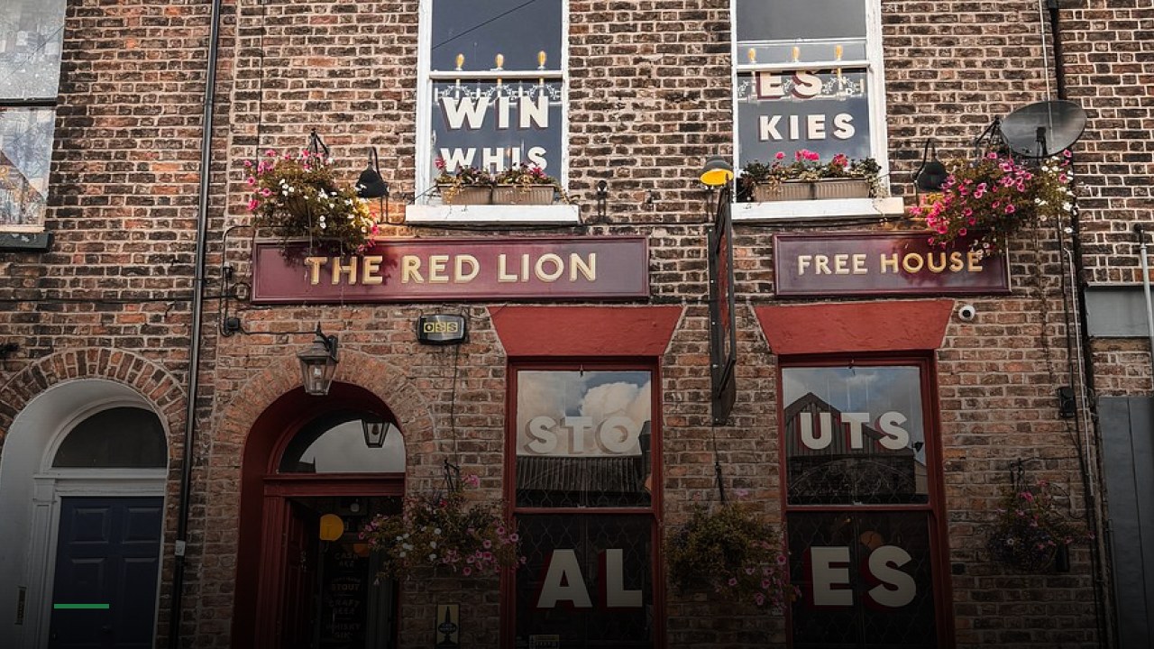 The Red Lion Sports Bar - Sports Bars in Liverpool