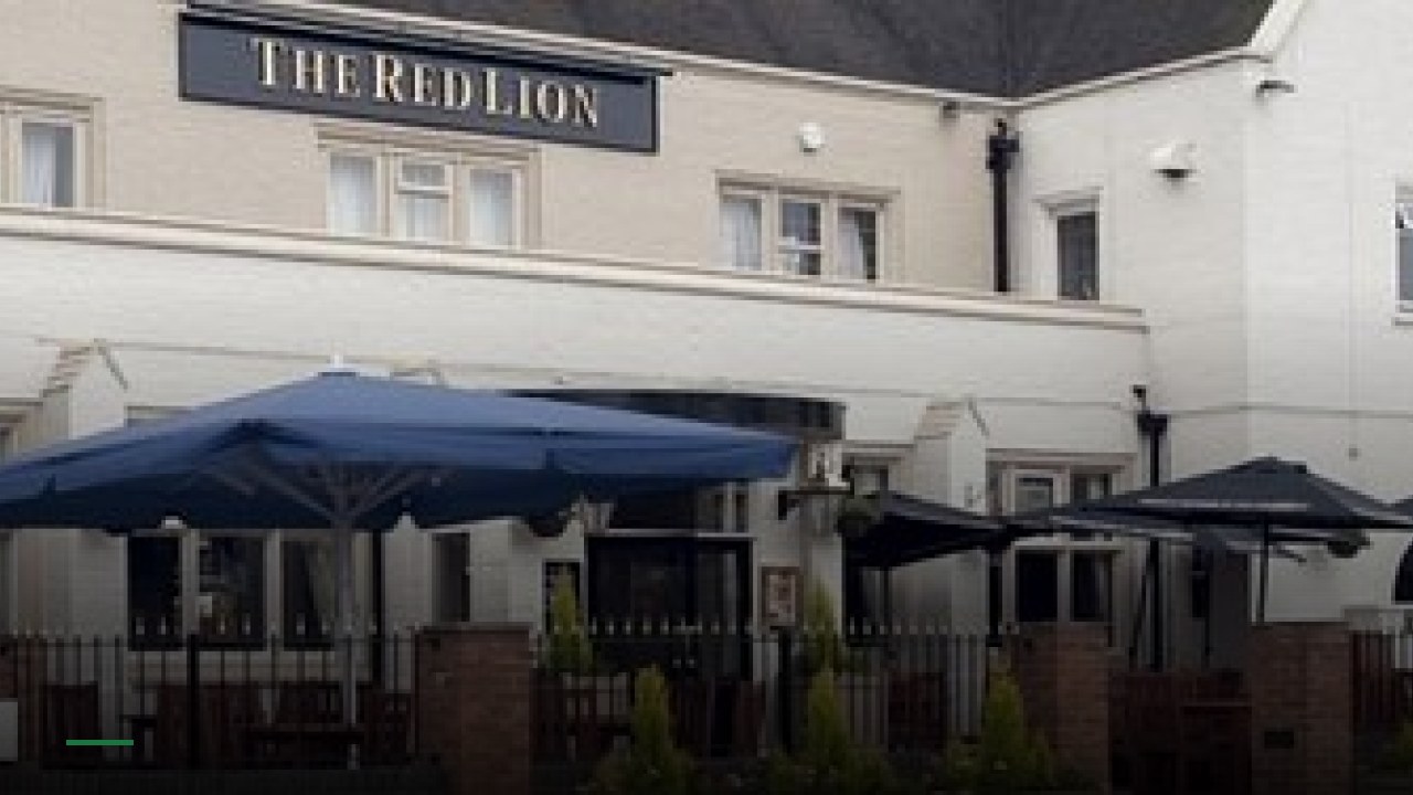 The Red Lion - Sports Bars in Wolverhampton