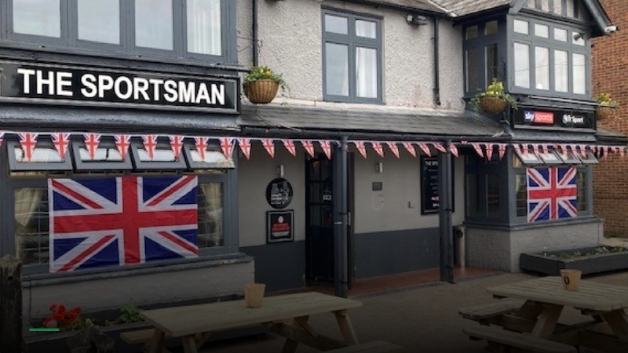 The Sportsman - Sports Bars in Luton