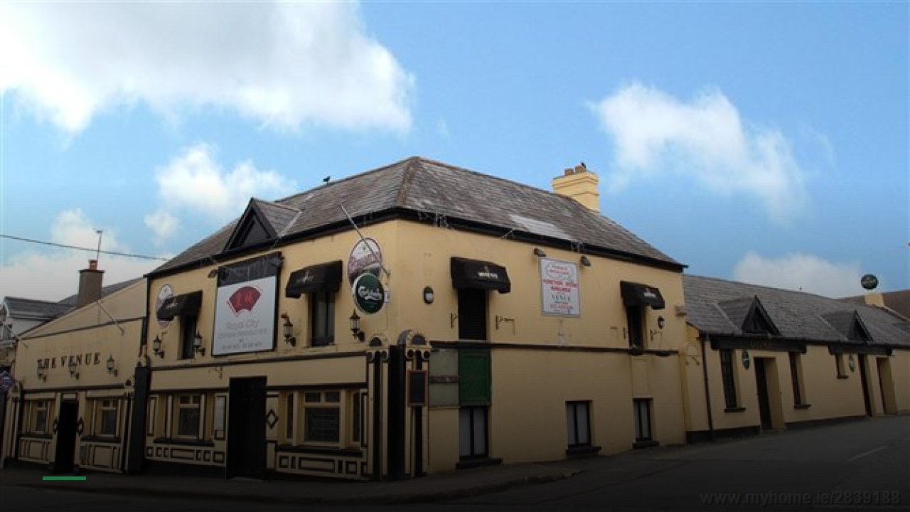 The Venue Bar - Sports Bars in Cork