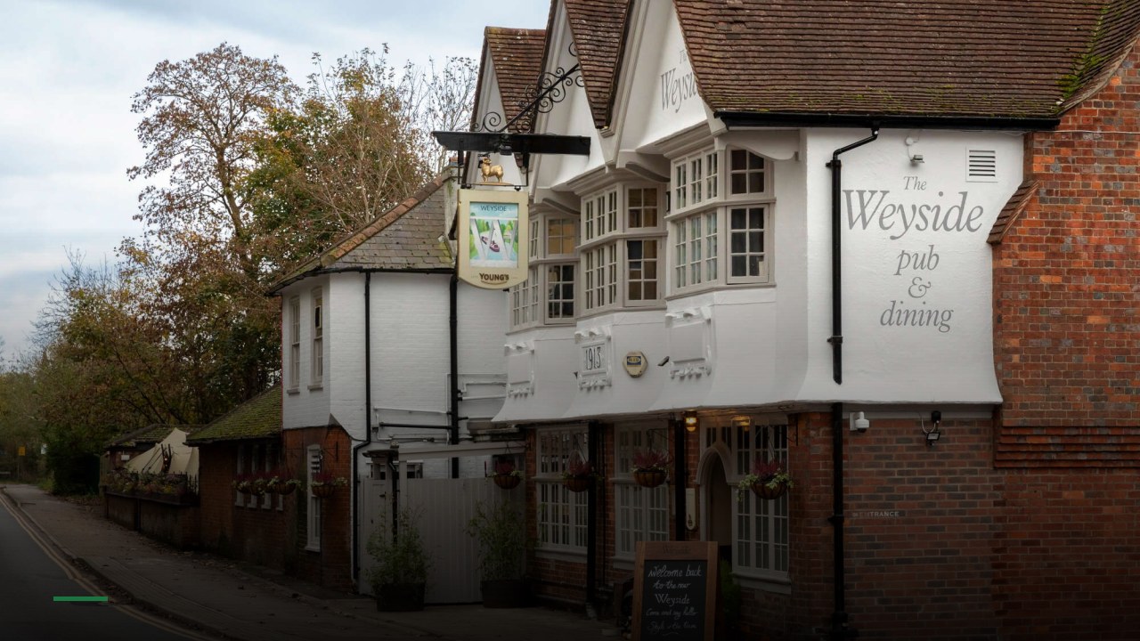 The Weyside - Sports Bars in Crawley