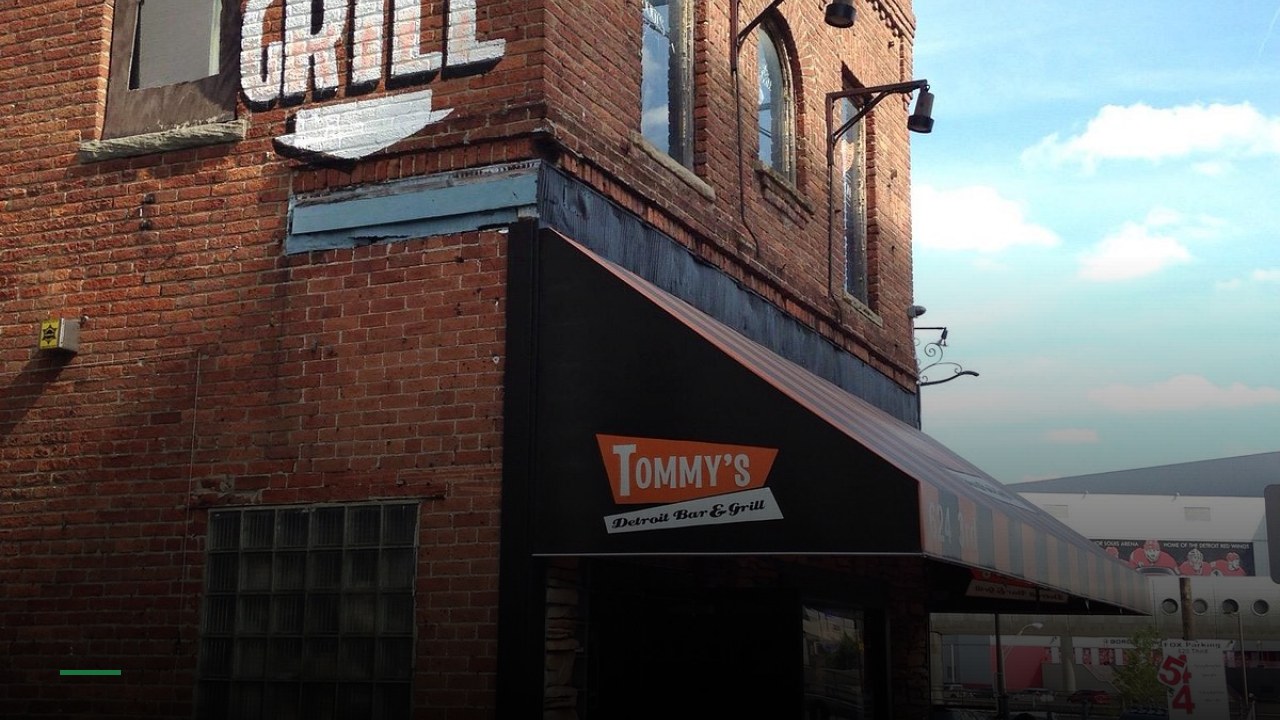 Tommy's Detroit Bar & Grill - Sports Bars in Detroit
