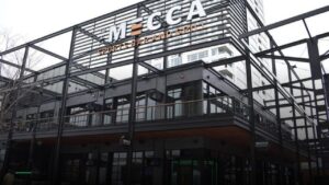 Watch MLB at Tom's Watch Bar - Deer District, Milwaukee in Milwaukee