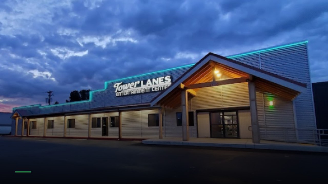 Tower Lanes Entertainment Center - Sports Bars in Tacoma