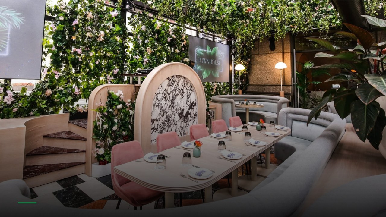 Townhouse - Sports Bars in Detroit