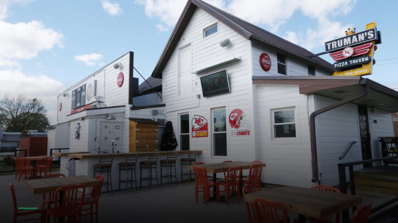 Truman's KC Pizza Tavern - Sports Bars in Des Moines