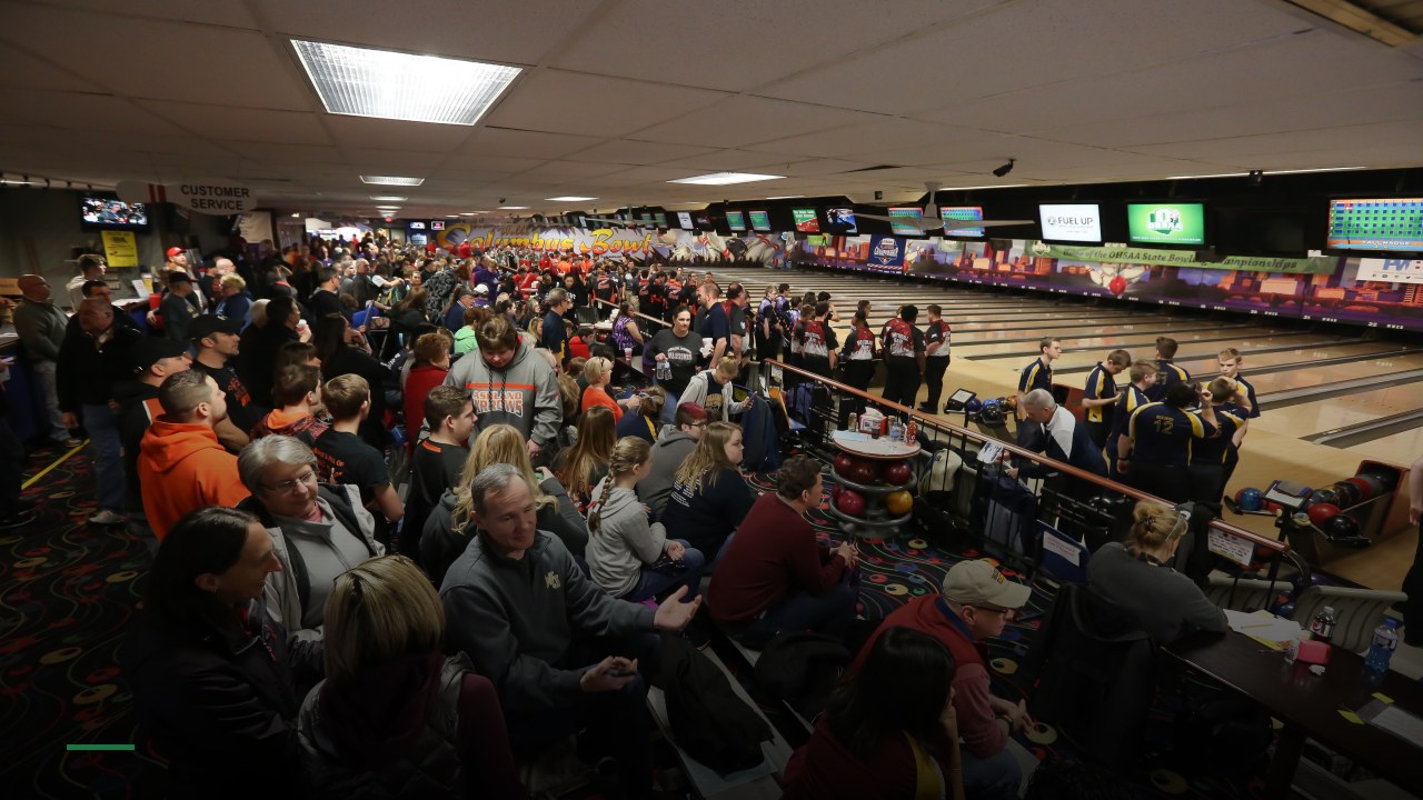 Wayne Webb's Columbus Bowl - Sports Bars in Columbus
