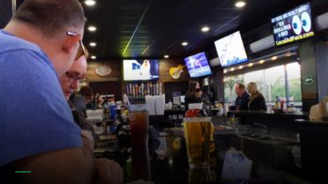 Whiskey Wings Saint Pete - Sports Bars in St. Petersburg